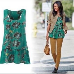 Flirty Cabi Flowy Peplum Ruffle Hem Floral Print Sleeveless Blouse.